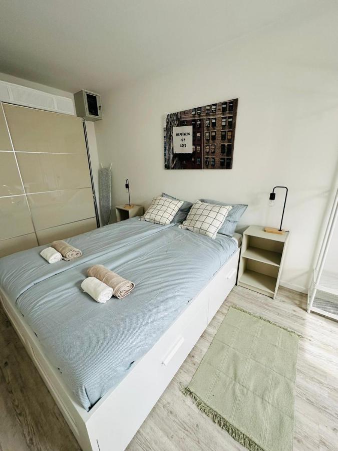 Palace Quarter 1 Peaceful Modern Central Top Floor Apartment Budapest Exterior photo